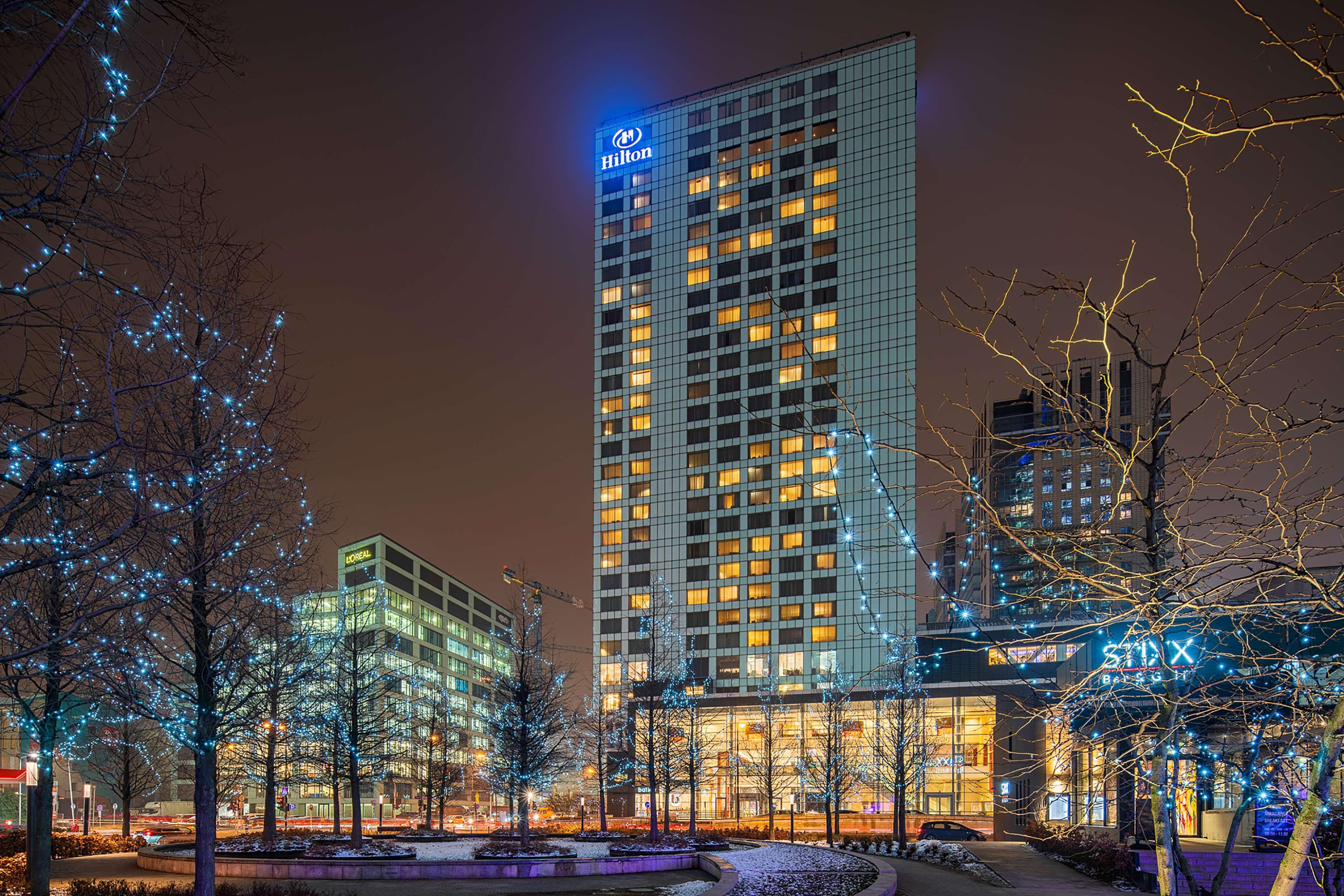 Hilton Warsaw City Hotel المظهر الخارجي الصورة
