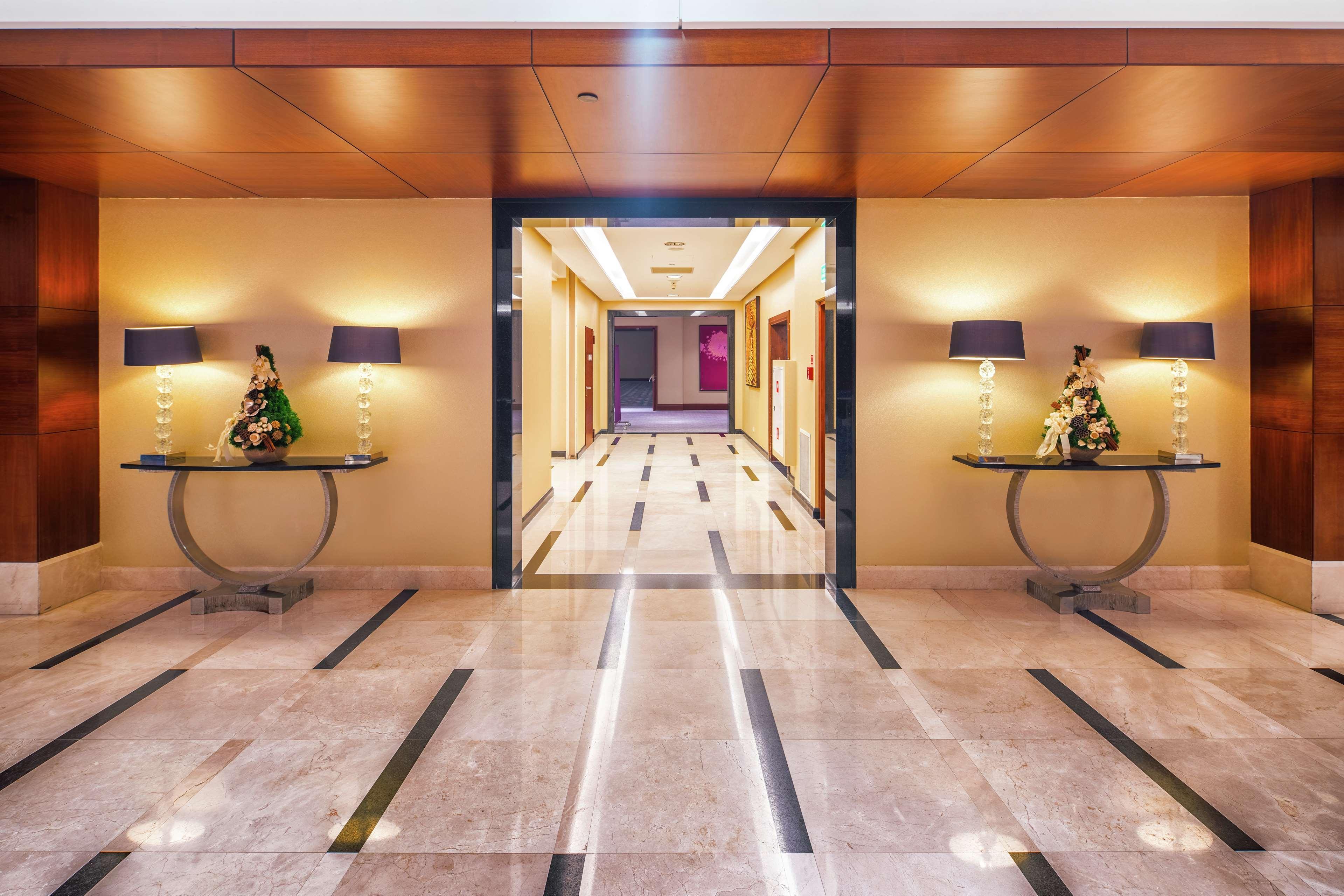 Hilton Warsaw City Hotel المظهر الخارجي الصورة