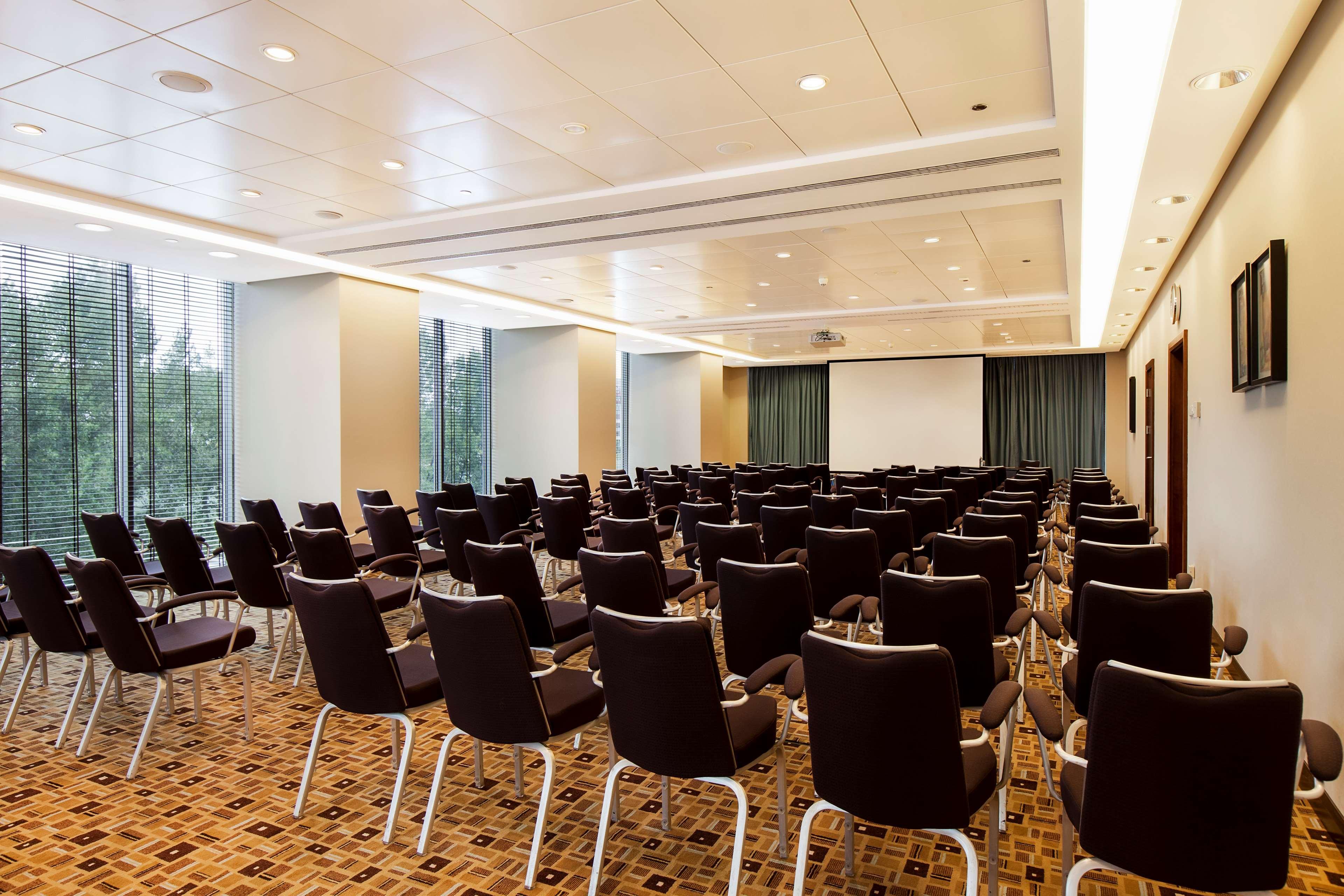Hilton Warsaw City Hotel المظهر الخارجي الصورة