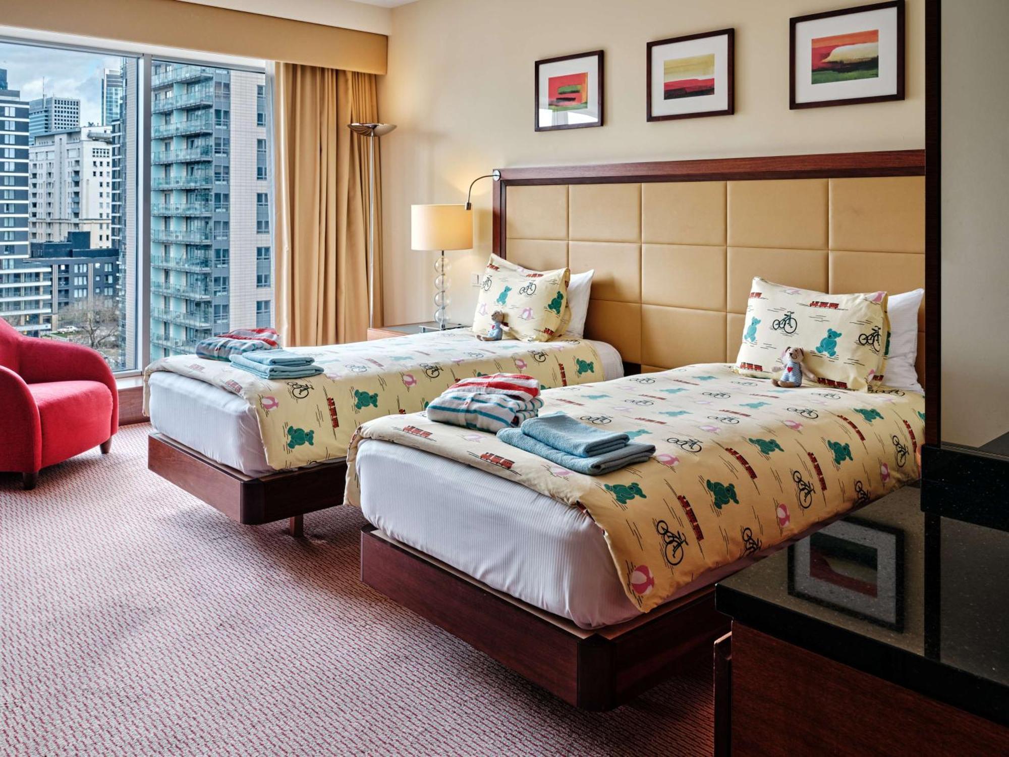Hilton Warsaw City Hotel المظهر الخارجي الصورة
